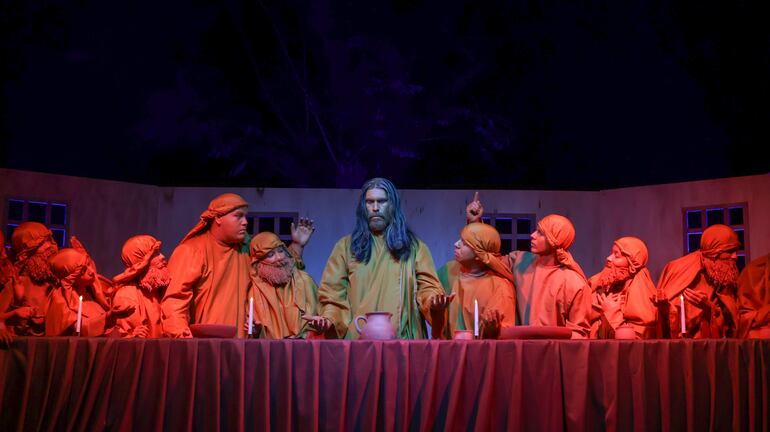 Así se vivió la última cena en el Kurusú rapé en Villa Elisa.