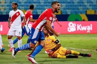 Júnior Alonso será titular ante Perú.
