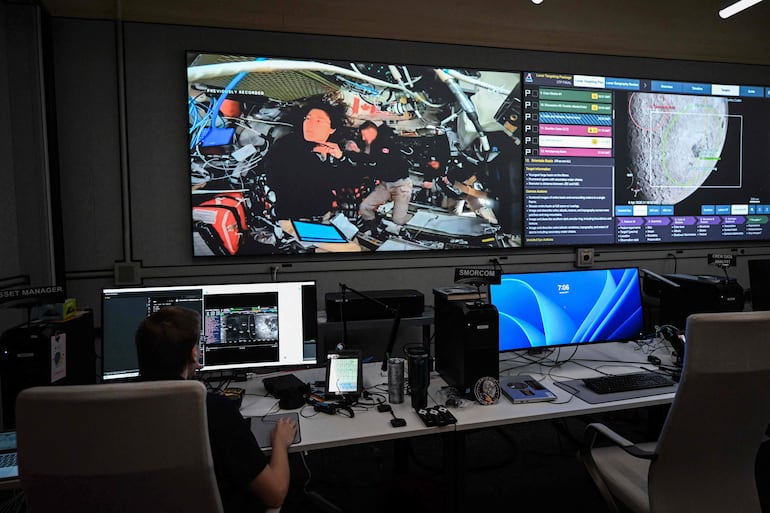 Centro de Operaciones de la Misión lunar Artemis II.