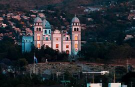 Catedral de Suyapa en Tegucigalpa, Honduras.