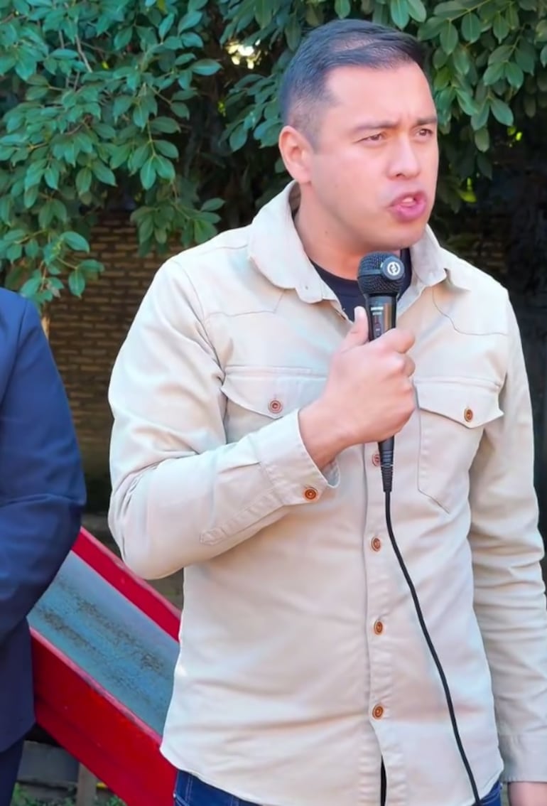 Miguel Prieto, en la ciudad de Troche, Guairá.