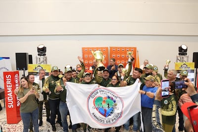 El Club Deportivo Amigos de Pesca se coronó campeón en concurso de pesca embarcada "105° Aniversario del Deportivo Sajonia".