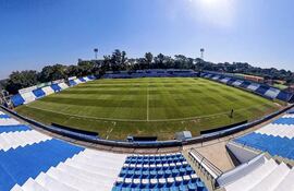 El estadio Luis Salinas, del 12 de Octubre de Itauguá, albergará el partido de este viernes entre Recoleta FC y Sportivo Luqueño, por el capítulo 20 del Clausura 2025.