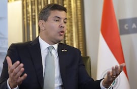 Santiago Peña trató de miserable a los convencionales liberales que expulsaron del PLRA a cuatro senadores satélites del cartismo.