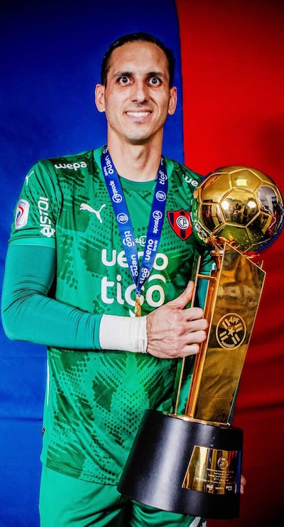 Roberto Júnior Fernández Torres (29 de marzo de 1988).