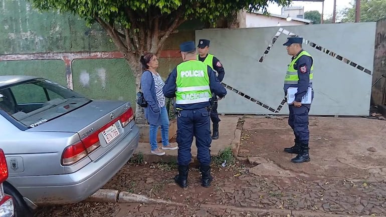 Intervención policial en la vivienda del desaparecido Richard Vargas Dos Santos (37), en Pedro Juan Caballero.