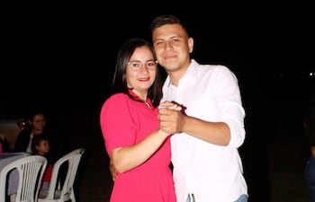 Gloria Yetsica Espínola Cáceres y Enrique Alejandro Ortiz.