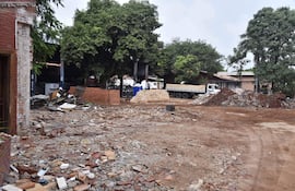 Obras inconclusas en el Colegio Técnico Nacional (CTN), en el barrio Mariscal Estigarribia de Asunción. Alumnos iniciarán el año lectivo con clases virtuales.