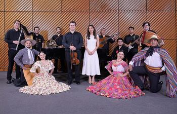 Una gran orquesta y un conjunto de baile presentarán "La gran noche del folklore paraguayo y argentino".