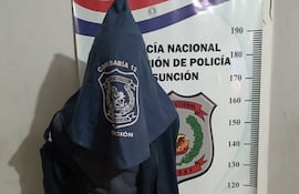 Detienen a presunto robamotos y recuperan biciclo hurtado en supermercado