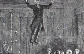 D. D. Home levitando el 8 de agosto de 1852 en casa de Ward Cheney, en Connecticut. Grabado del libro “Les Mystères de la science” (1887), de Louis Figuier.