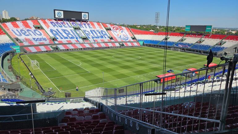 El estadio Defensores del Chaco en la previa de Paraguay vs. Argentina.