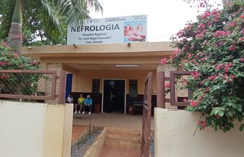 Servicio de Nefrología del Hospital Regional de Coronel Oviedo.