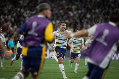 El mediocampista argentino Leandro Daniel Paredes Benítez (32 años) sale a celebrar el tanto que terminó decretando la clasificación de Boca Juniors a la final de la Copa Sudamericana 2026. (Foto: @BocaJrsOficial)