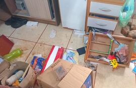 Hurtan local en San Rafael del Paraná.