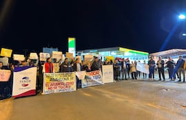 Estudiantes realizan cierre intermitente de ruta PY01, para exigir garantía de la gratuidad de la educación superior.