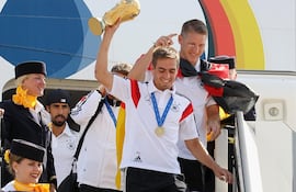 El ex-lateral, Philipp Lahm campeón del mundo con la selección de Alemania en el Mundial Brasil 2014.