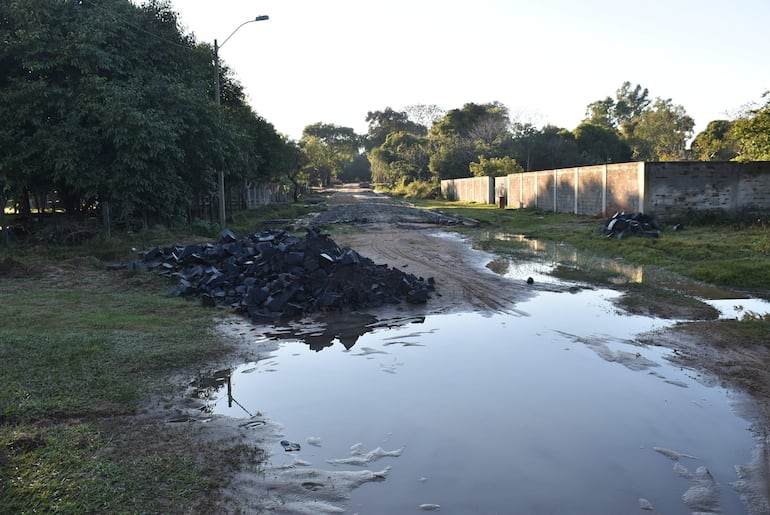 Obras de empedrado en Corateí fueron suspendidos temporalmente por Gobernación de Misiones.