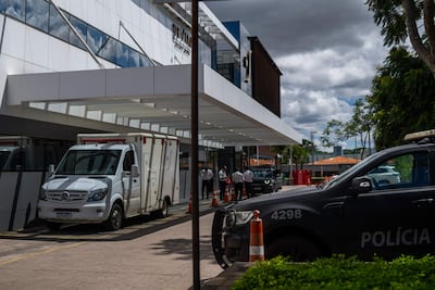 Bolsonaro abandona temporalmente su sitio de reclusión para una cirugía en Navidad
