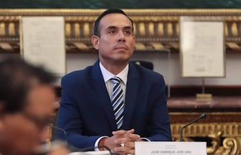 Presidente de transición de Perú, José Jerí, asistiendo ante la Comisión de Fiscalización y Contraloría del Congreso en Lima (Perú). EFE
