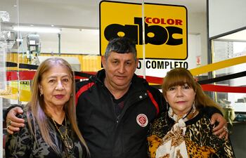 Alba Beatriz Narváez, Oscar Leguizamón y Felicita Rabello