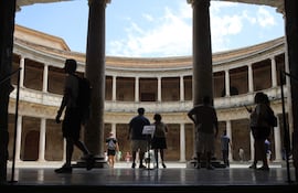 La Alhambra abre al público después de inspeccionar el monumento tras el terremoto