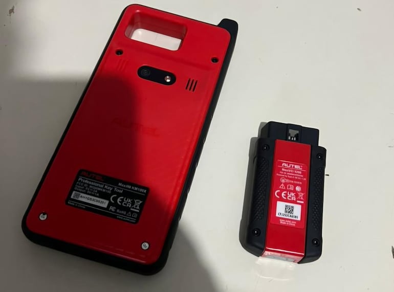 Los robacoches utilizan dispositivo para clonar la llave.