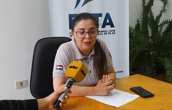 Tania Riveros, coordinadora del evento de divulgación científica en la Universidad Nacional de Pilar (UNP).