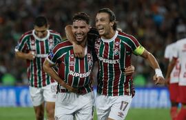Martinelli (c) de Fluminense celebra su gol este martes, en un partido de los octavos de final de la Copa Sudamericana entre Fluminense y América de Cali, en el estadio Maracaná en Río de Janeiro (Brasil).
