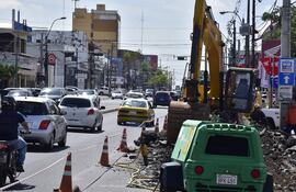 Zona de obras en la Avenida Eusebio Ayala.