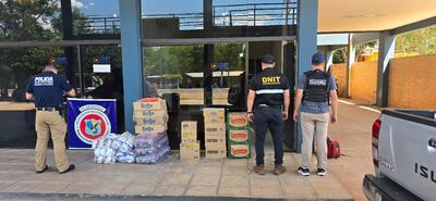 Parte de las mercaderías incautadas durante el control efectuado.