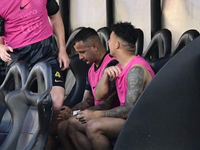 Derlis González, futbolista de Olimpia, sufrió una lesión en el calentamiento previo a ingresar al partido frente a San Lorenzo por la fecha 11 del torneo Clausura 2026 de la Primera División de Paraguay en el estadio Defensores del Chaco, en Asunción, Paraguay.
