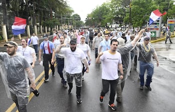 Manifestación de despedidos de Itaipú.