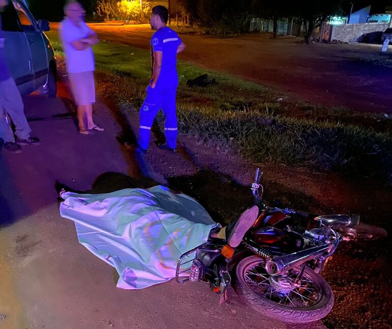 Celso Ramón González Torres, fue arrollado por un vehículo tras caer de su biciclo.