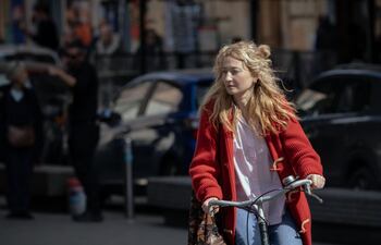La actriz Alba Rohrwacher en una escena de la película "Los tres adioses", el nuevo filme de la cineasta española Isabel Coixet.