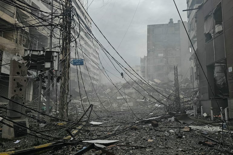 Una zona de un suburbio de Beirut devastada por un bombardeo israelí.