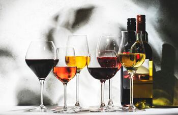 Vino de diversas variedades