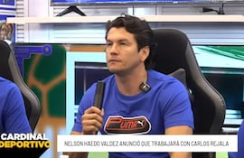El ex delantero de Cerro Porteño y de la selección paraguaya, Nelson Haedo Valdez anunciando que trabajará con el movimiento liderado por Carlos Rejala.
