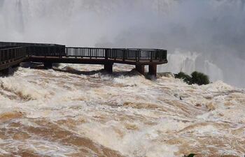 La pasarela que conduce hasta la "Garganta del Diablo" está temporalmente inhabilitada.