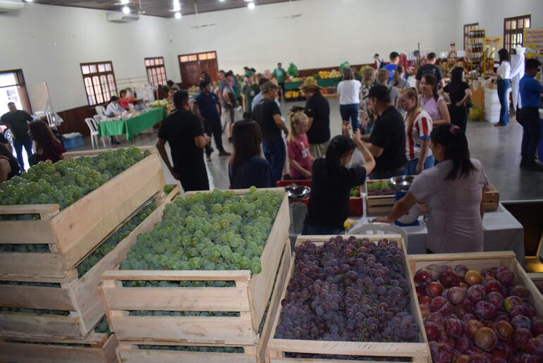 Todas las frutas de estación cosechadas fueron rematadas de manera exitosa, aseguró el productor Eduardo Koichi Miyamoto.