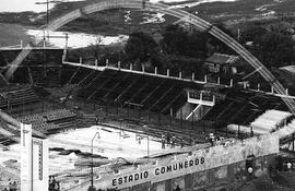 Fierros caídos del “Comuneros”, al lado del Palacio de López.