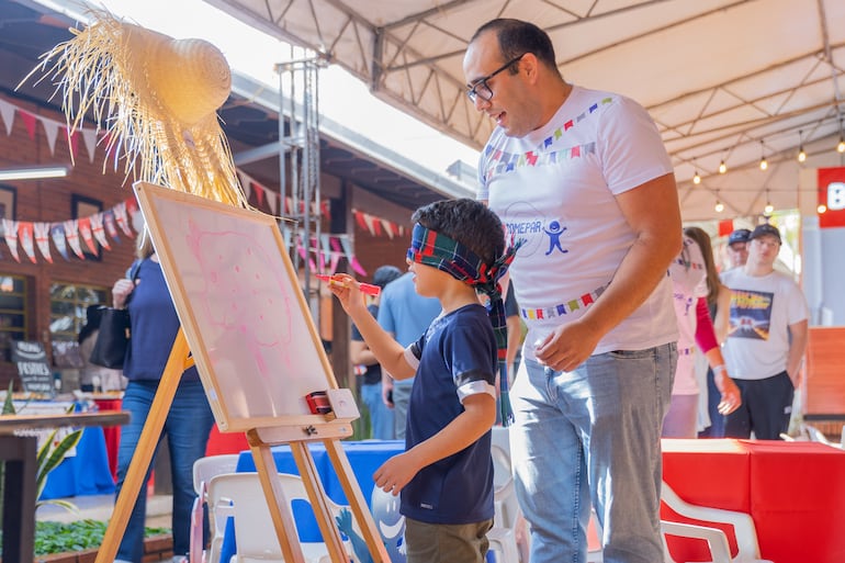El kure ñembohuguái fue otro juego del cual pudieron disfrutar los niños presentes en el San Juan del Denide.