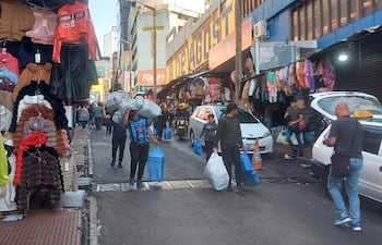 El movimiento comercial no mermó en este feriado de lunes.