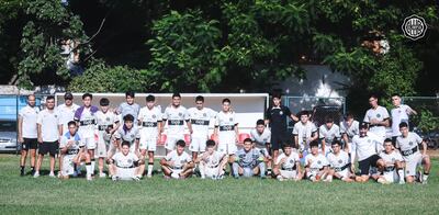 Los franjeados festejaron en cancha de Capitán Figari