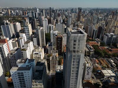 Fotografía aére que muestra edificios y casas en la zona oeste del centro ampliado de Sao Paulo (Brasil). (EFE, archivo)