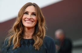 ¡Siempre diosa! La actriz estadounidense Julia Roberts llegando a la proyección de 'After the Hunt' en el 82º Festival Internacional de Cine de Venecia. (EFE/EPA/ETTORE FERRARI)