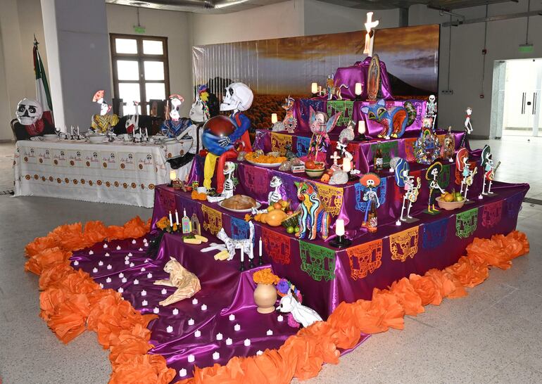 Altar del Día de Muertos en el Centro Cultural del Puerto de Asunción.