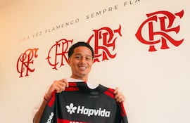 Anthony Valencia, nuevo futbolista del Flamengo.