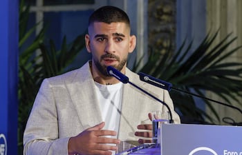 El doble campeón mundial de la UFC, Ilia Topuria (29 años), deseaba pelear con el ruso Islam Makhachev (34), quien se encuentra lesionado.