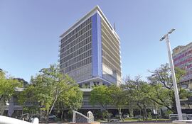 La empresa Barrail Hermanos construyó en 1961 el emblemático Hotel Guaraní.